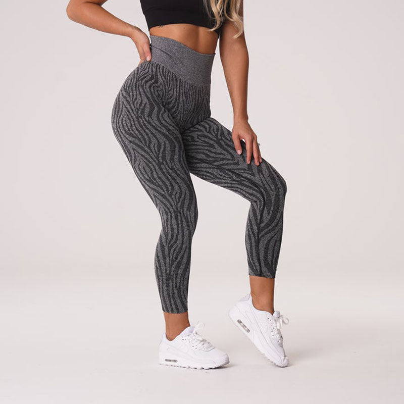 Hzori Snowflake Zebra Pattern Cropped Pants Leopard Jacquard Seamless Animal Pattern Yoga Trousers