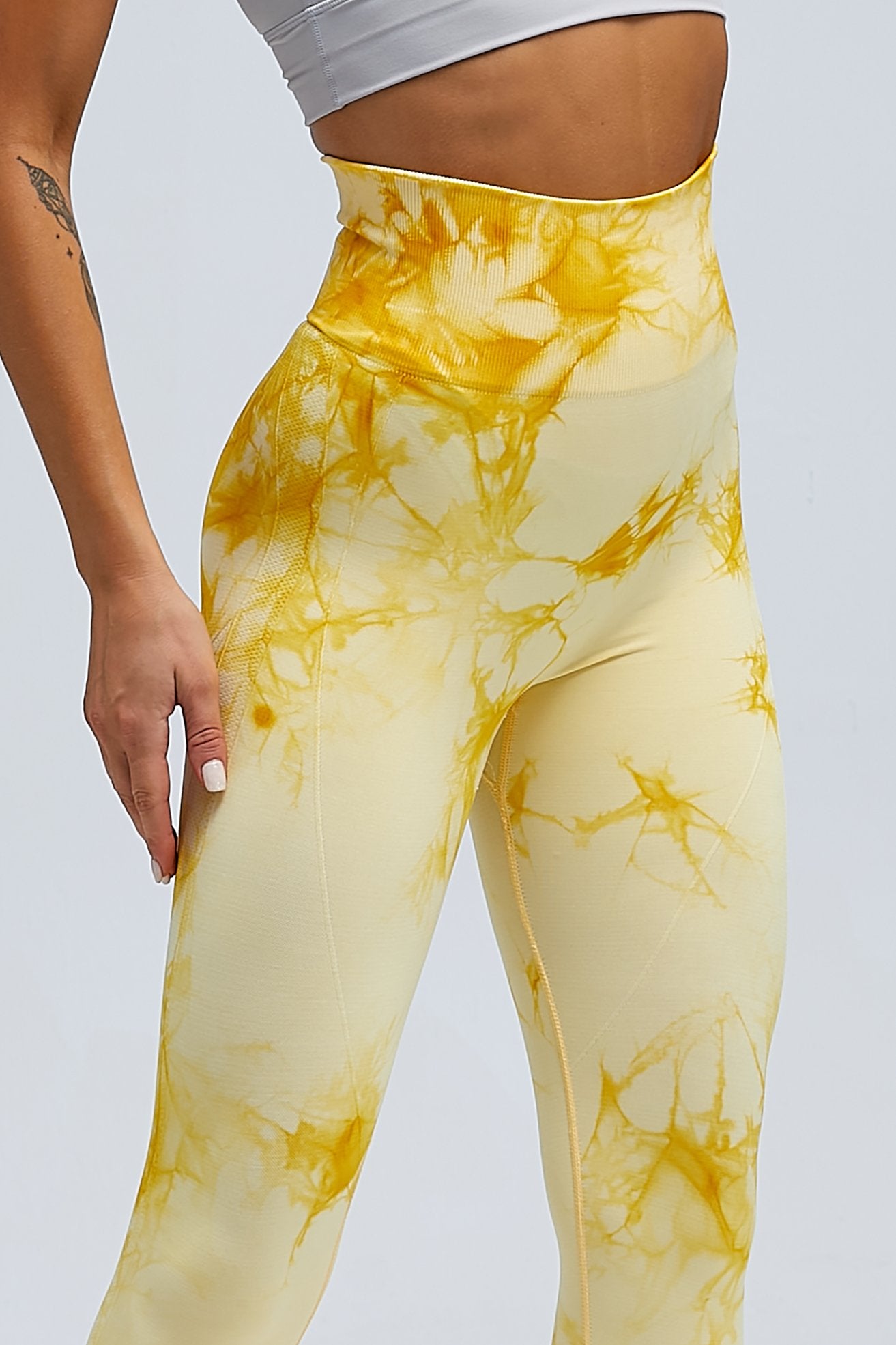 HZORI® | Butt Lifting Watery Dye Scrunch Legging