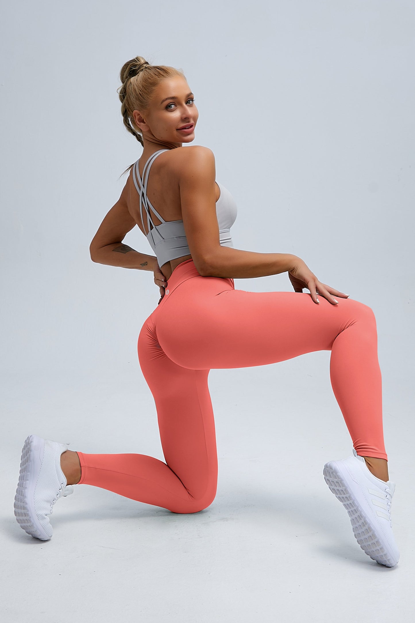 HZORI® | Booty Lifting Buttery Scrunch Legging